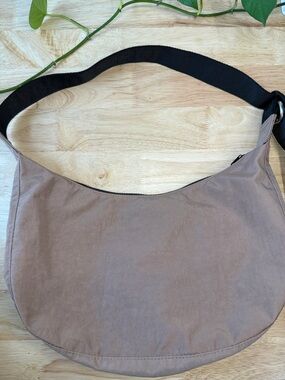 Baggu Medium Nylon Crescent Bag -Please Read Description.